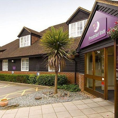 Premier Inn Woking West - A324 Extérieur photo