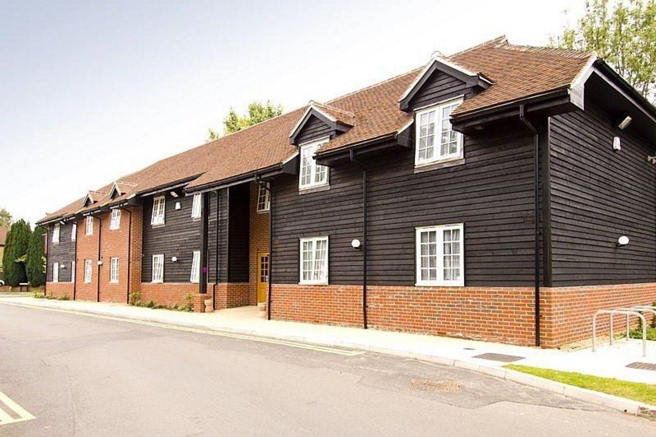Premier Inn Woking West - A324 Extérieur photo